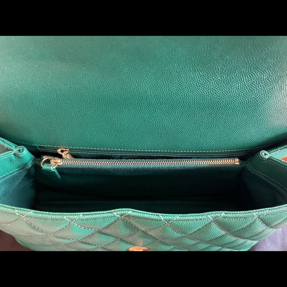 💚 ✨ Gorgeous  Chanel Coco Handle✨💚 - Picture 9 of 14